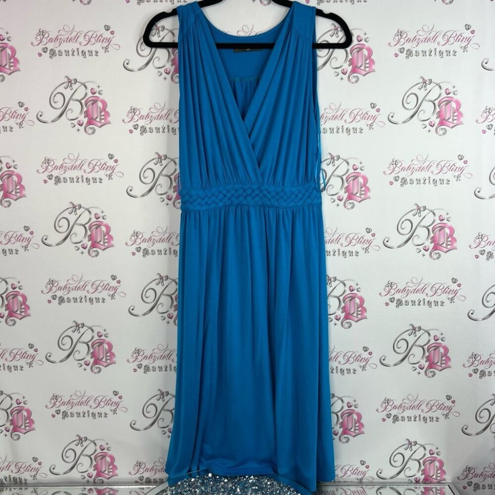 Denver Hayes dress braided design Vneck pleated Vibrant Blue Midi Dress